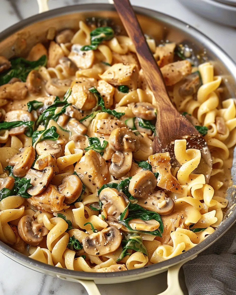 One-Pot Chicken and Mushroom Pasta: Easy Comfort Food Bliss